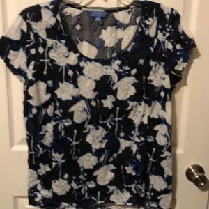 Simply Vera by Vera Wang shirt. Size XL